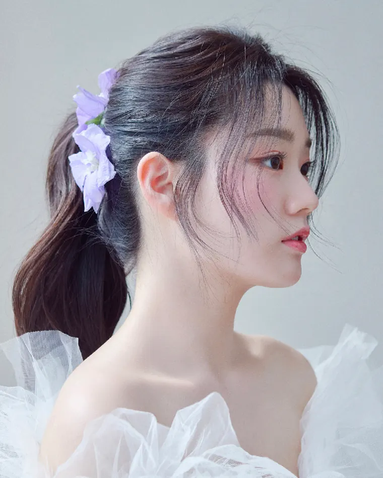 유림 메이크업&헤어 룩북 포니테일